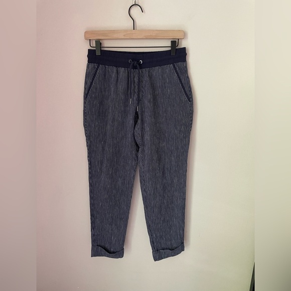 Athleta Dark Blue Striped Bali Linen Ankle Pant Size 4 - Picture 1 of 7